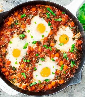 Eggs baked with chicken and tomatoes